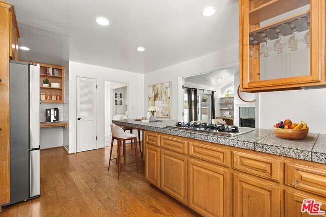 Building Photo - 8214 Creighton Ave