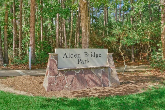 Building Photo - 87 W Honey Grove Pl