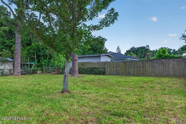 Building Photo - 87 Saratoga Cir S
