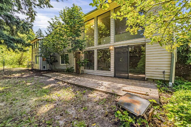 Building Photo - Five-bedroom in Kent, Scenic Hill Neighbor...