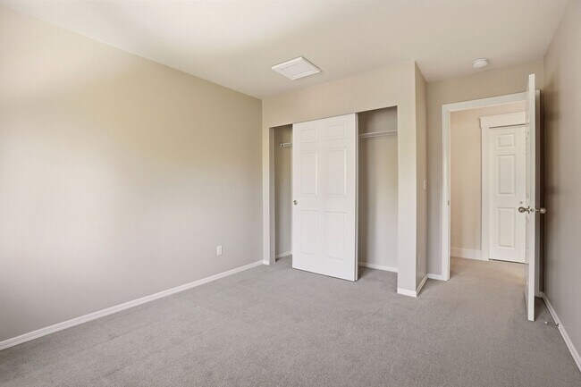 Building Photo - 3812 E Terra Ct