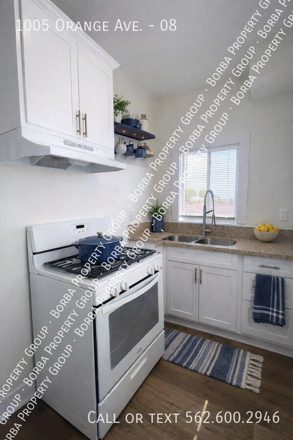 Building Photo - 1005 Orange Ave