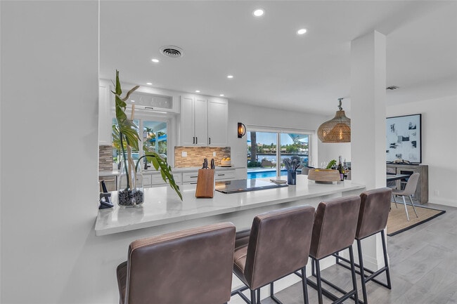 Building Photo - 3108 NE 42nd Ct