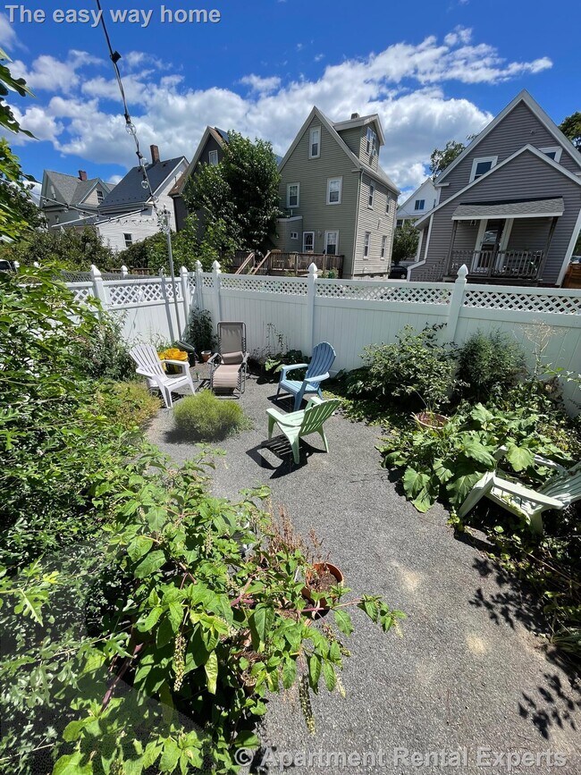 Building Photo - 40 Newbern Ave