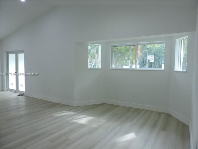 Building Photo - 849 NW 12th St