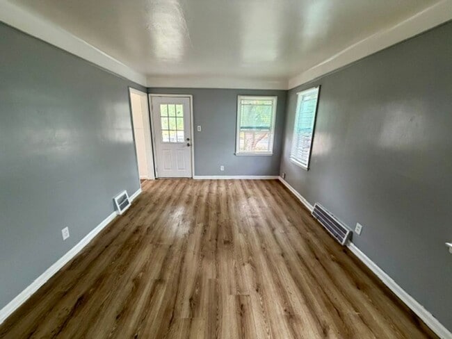 Building Photo - Section 8 Ready Completely Renovated 3-Bedroom Home for Lease - Call (313)429-3244
