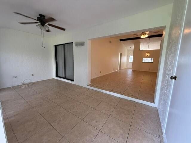 Building Photo - 1028 Green Pine Blvd