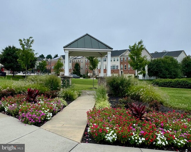 Building Photo - 7812 Sunhaven Way