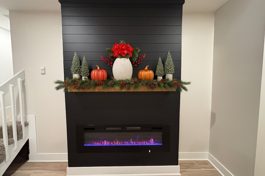 Building Photo - 161 Avalon Dr