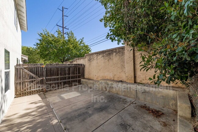 Building Photo - 31686 Corte Avalos