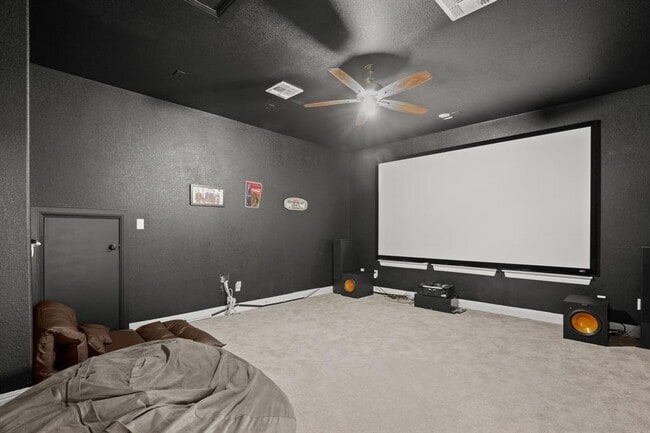 Building Photo - 525 Faith Dr