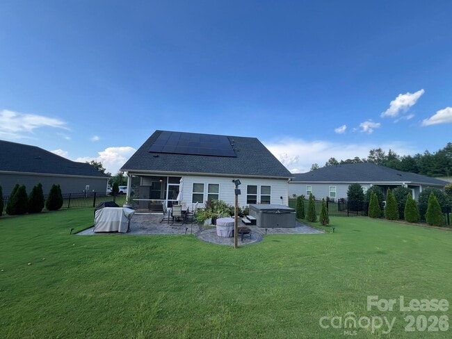 Building Photo - 8921 Pennegrove Cir