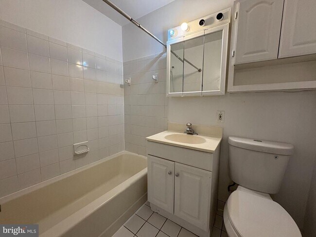 Building Photo - 4513 Squiredale Square