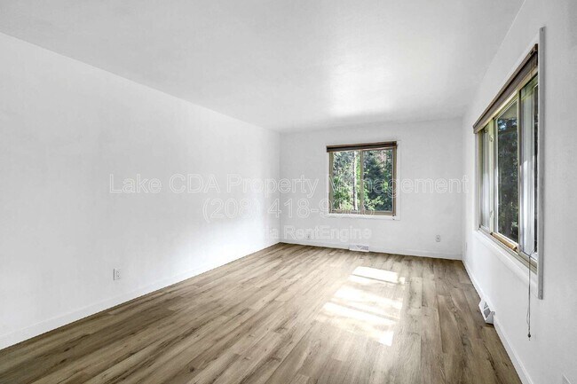 Building Photo - 506 15th St