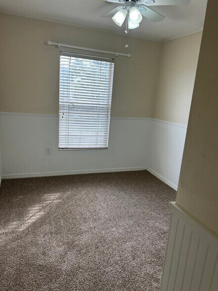 Bedroom 3 - 14840 Skip Jack Loop
