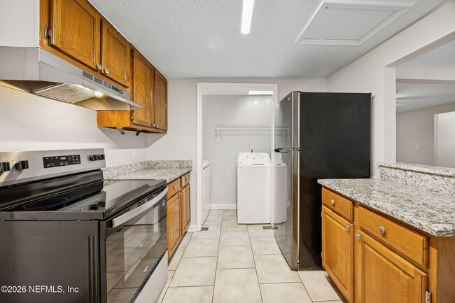 Building Photo - 3502 Fleet St