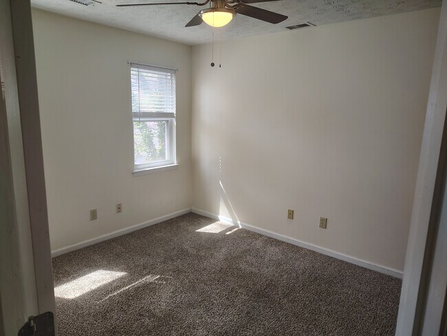 Building Photo - Room in Single Family Home on Caloosa Cove SW