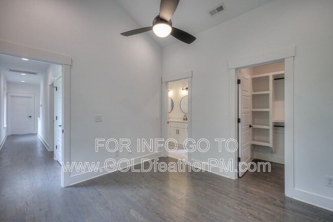 Building Photo - 709B 23rd St