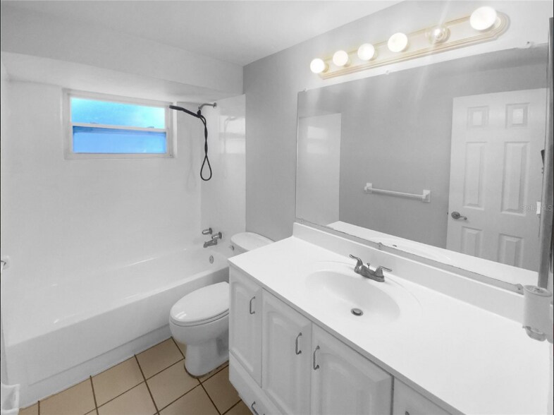 Building Photo - 3706 Cheswick Dr