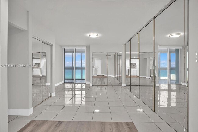 Building Photo - 5401 Collins Ave
