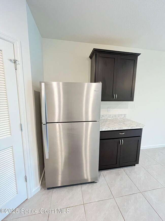 Building Photo - 1570 San Filippo Dr SE