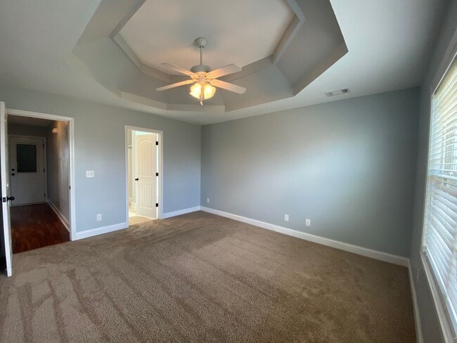 Building Photo - Adorable 3 bed/2 bath home! Great location!