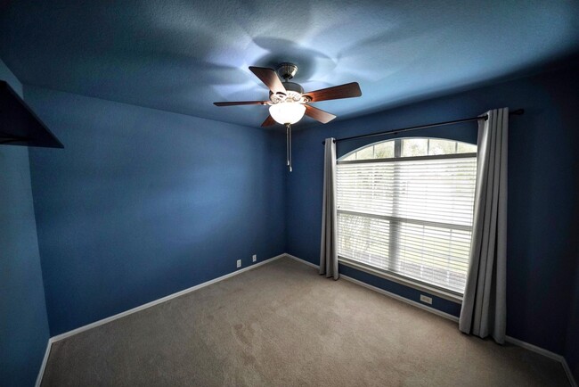 Building Photo - Charming 3-Bedroom Home in Schertz - Great...