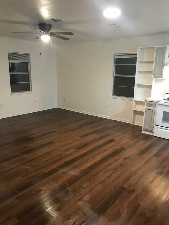 Building Photo - 567 Co Rd 128