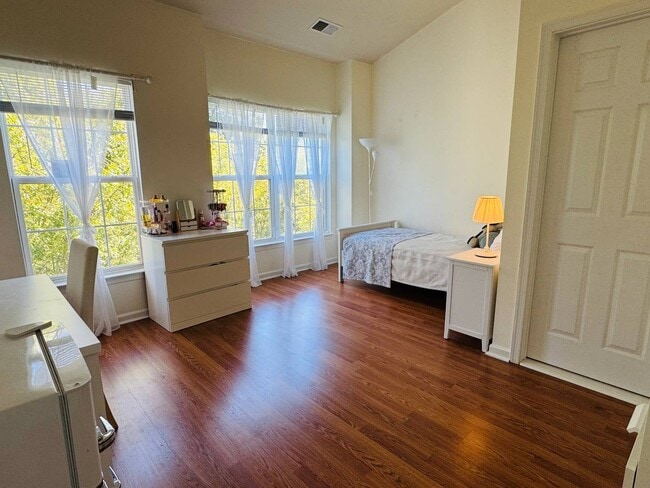 Building Photo - 43447 Blair Park Square