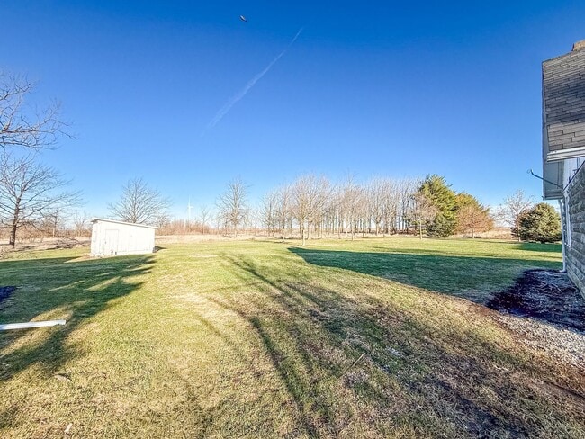 Building Photo - 3 bedroom, 2 bathroom Quiet Retreat With Scenic Views-Mansfield, Illinois