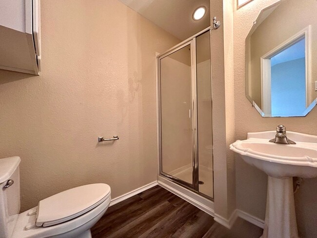 Building Photo - 1900 Scofield Ridge Pkwy