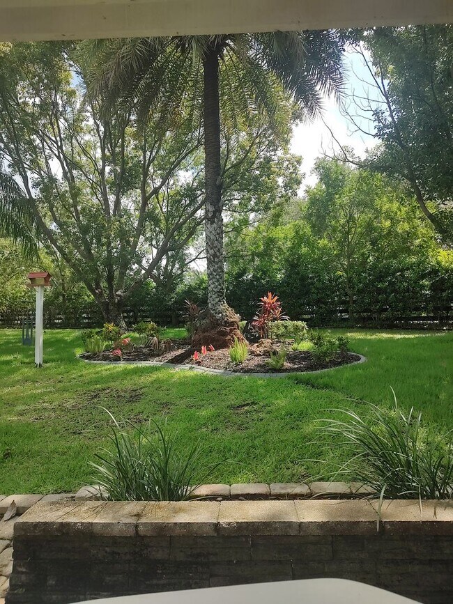 Building Photo - Furnish Single Family Home in The Villages