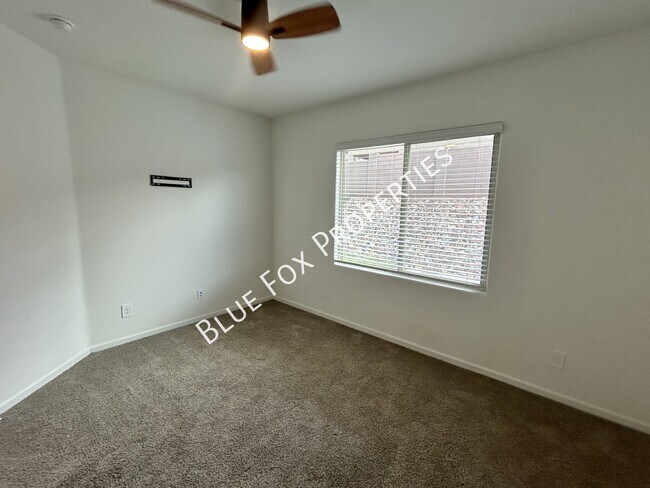 Building Photo - 6973 W Jadewood Ln