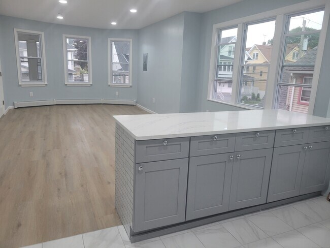 Building Photo - 201 Bronx Ave