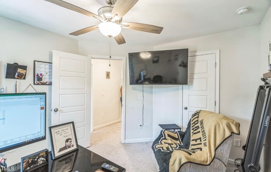 Building Photo - 647 N Hardee St