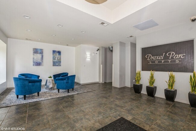 Building Photo - 4537 S Drexel Blvd