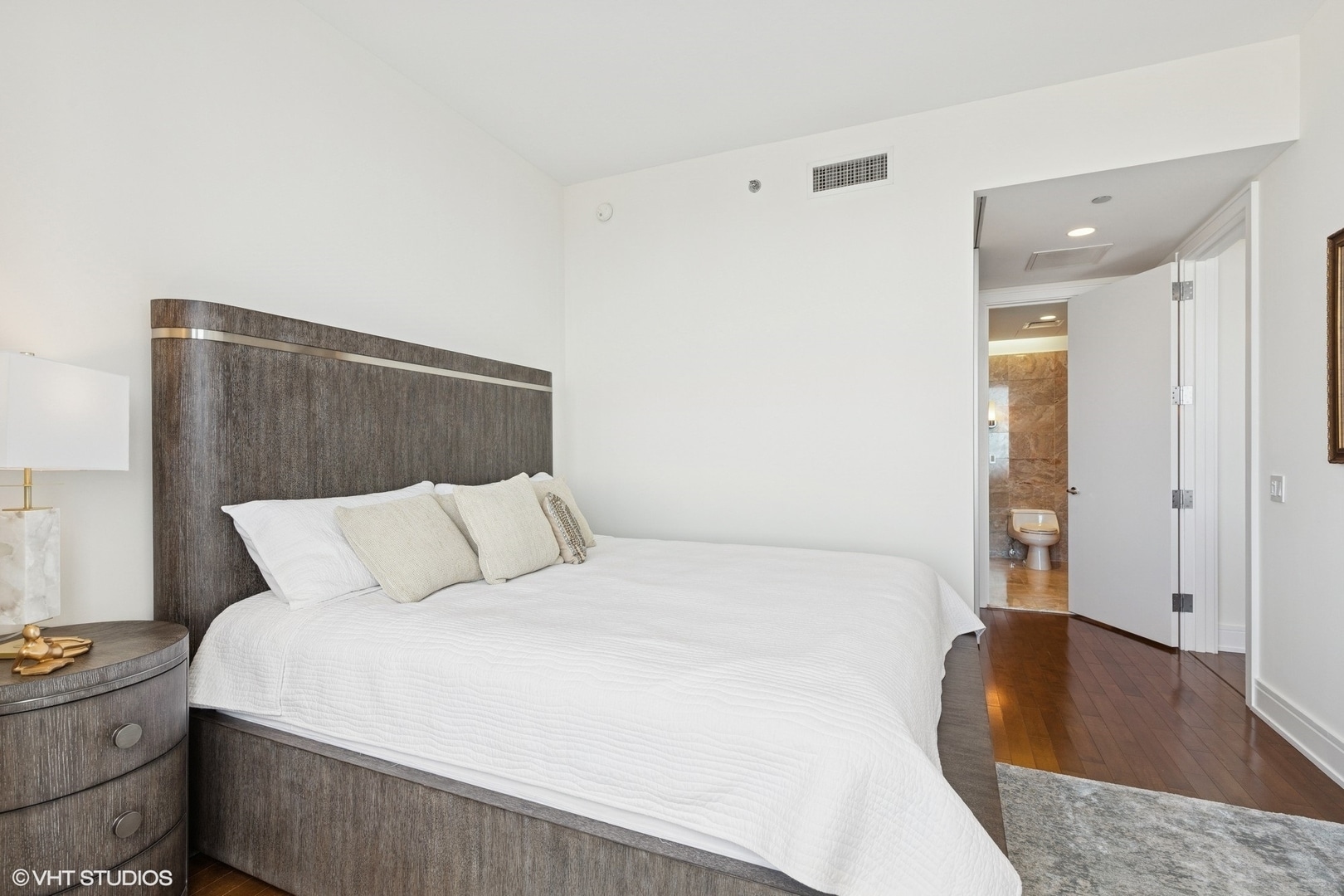 Building Photo - 401 N Wabash Ave