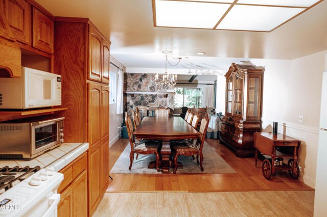 Building Photo - 10872 Kings Rd
