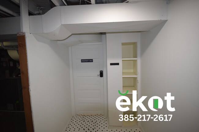 Building Photo - Birtok-SLC-Wall Street