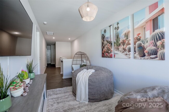 Building Photo - 526 Myrick Aly