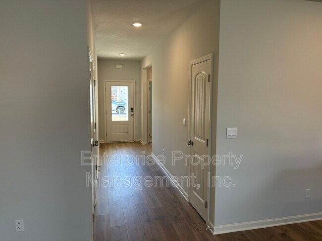 Building Photo - 265 Kipling Dr