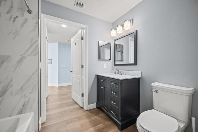 Building Photo - 11023 Legacy Ln