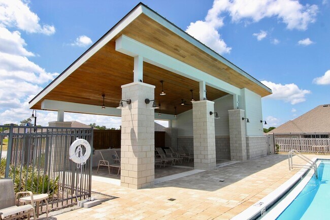 Building Photo - 1110 Shoal River Dr