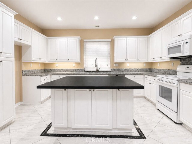 Building Photo - 2365 W Canopy Ln