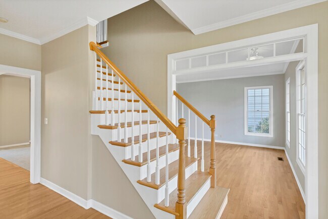 Building Photo - 40W148 Carl Sandburg Rd