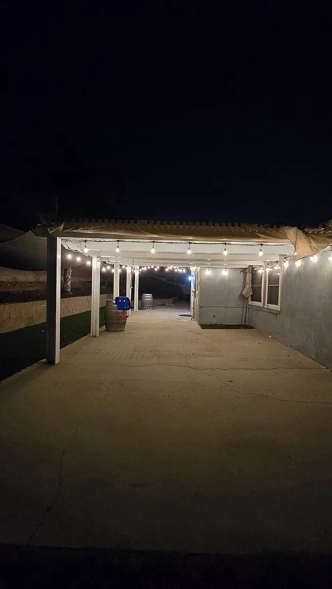 Building Photo - 10603 Bramblebush Ave