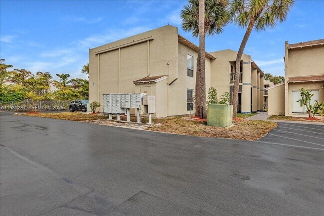 Building Photo - 1500 N Congress Ave