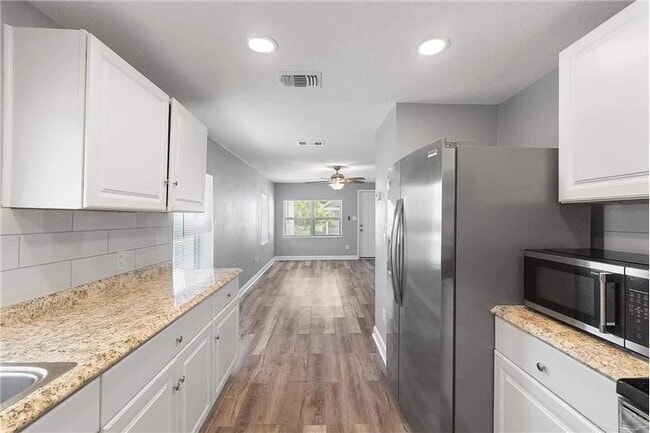 Building Photo - 312 E Brainerd St