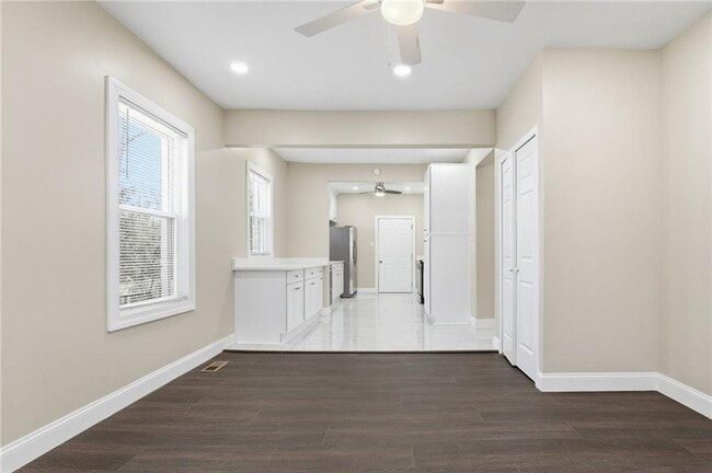 Building Photo - 395 8th St NE