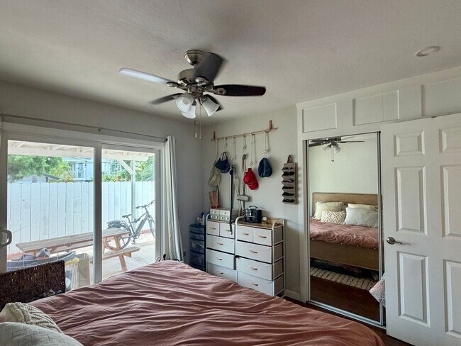 Building Photo - Classic Carlsbad Beach Bungalow